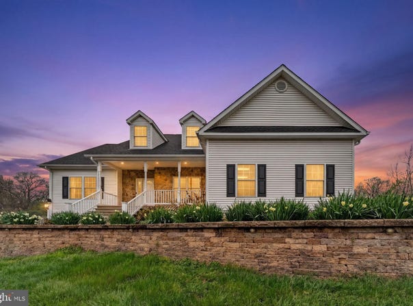 11518 JOHN MARSHALL Highway, MARKHAM, VA 22643