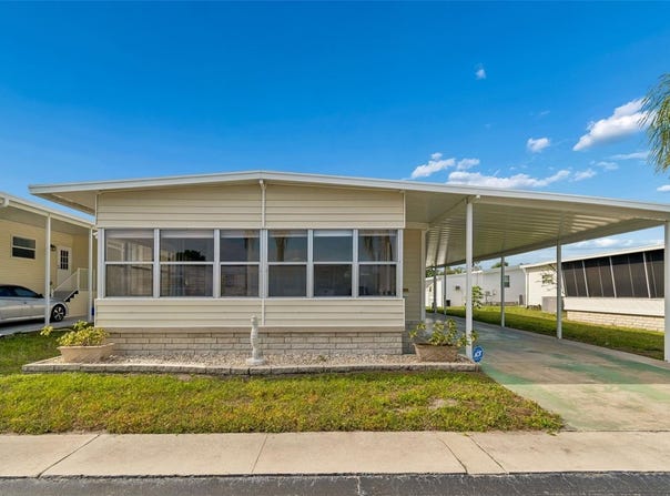 12651 SEMINOLE Boulevard, LARGO, FL 33778
