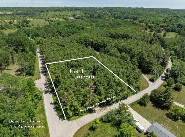 BAY SHORE HEIGHTS Circle, STURGEON BAY, WI 54235
