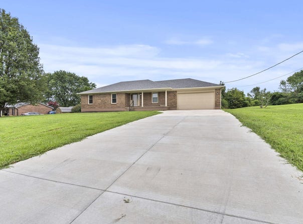 1018 Farm Away Drive, Bardstown, KY 40004