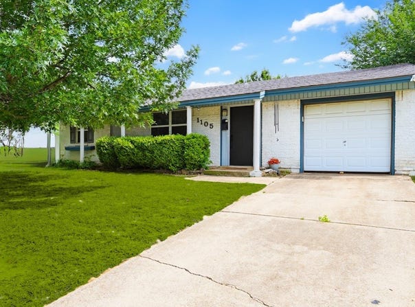 1105 Glenn Drive, Euless, TX 76039