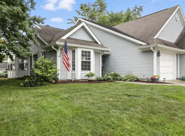 8217 Crook Drive N, Indianapolis, IN 46256