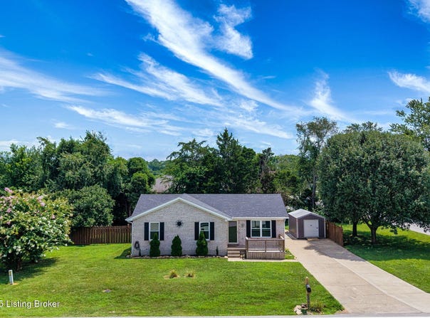 112 Benjamin Pl, Mt Washington, KY 40047