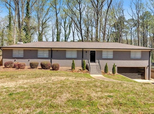 3819 Dora Drive SE, Smyrna, GA 30082