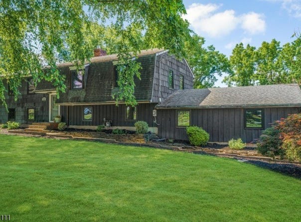 21 Old York Rd, Raritan Twp., NJ 08551-1124