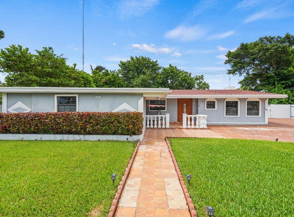 401 NW 198th Street, Miami Gardens, FL 33169