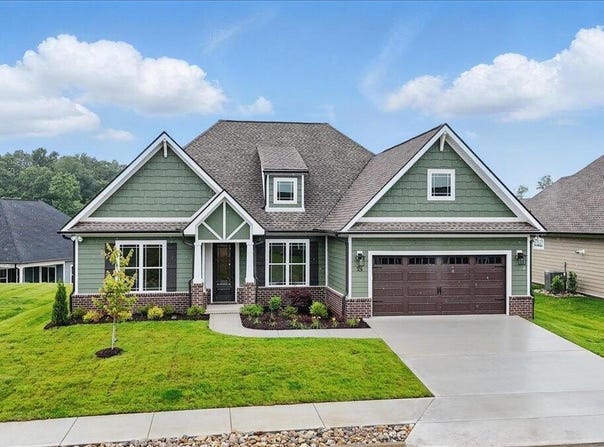 174 Poplar Ridge Place, Lenoir City, TN 37771