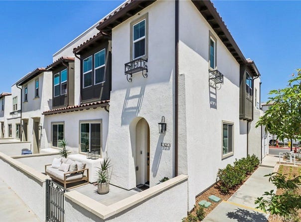 1305 Yannis Court, El Cajon, CA 92019