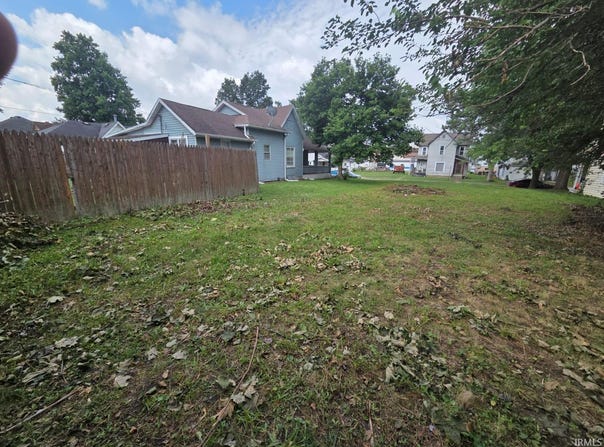 2006 Central Avenue, Anderson, IN 46016