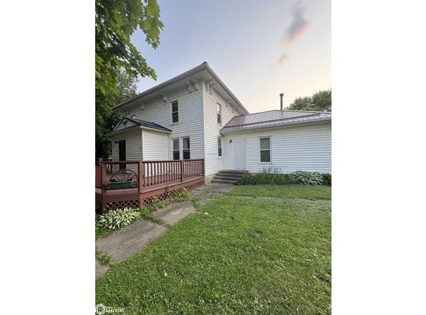 206 Clark Street, Lime Springs, IA 52155