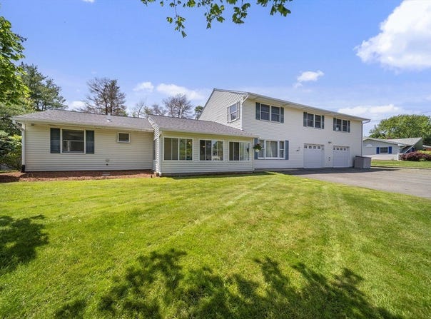 86 Burley St, Danvers, MA 01923