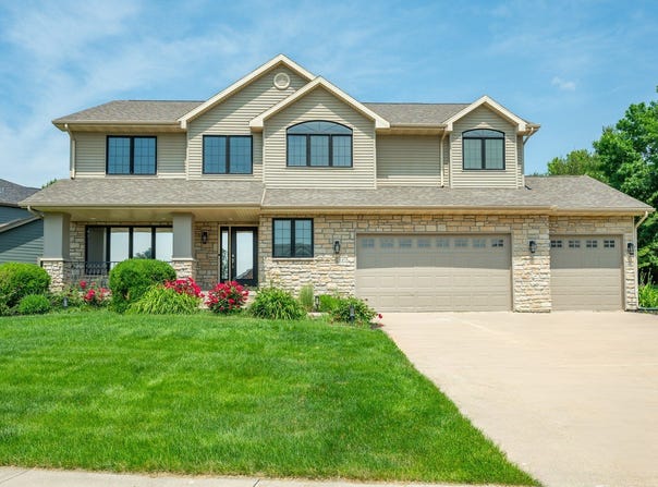 315 Turnberry Drive, Norwalk, IA 50211