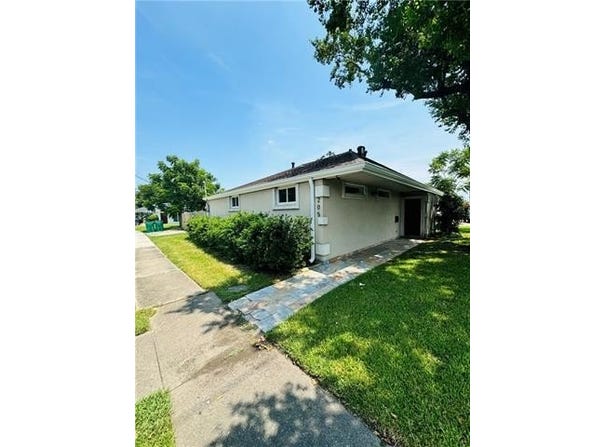 205 DOUGLAS Drive, River Ridge, LA 70123
