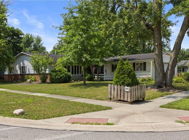 774 Bridle Lane, Berea, OH 44017
