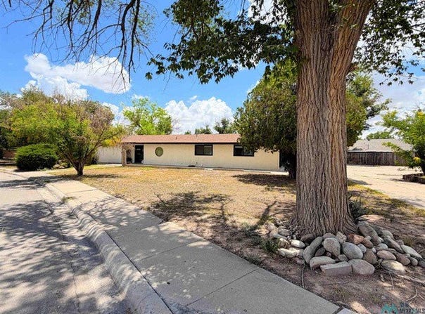 108 CLUBVIEW, Dexter, NM 88230