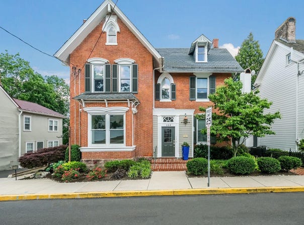 106 E STATE STREET, DOYLESTOWN, PA 18901