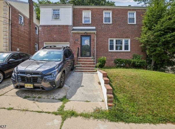 419 Greylock Pkwy, Belleville Twp., NJ 07109-2349