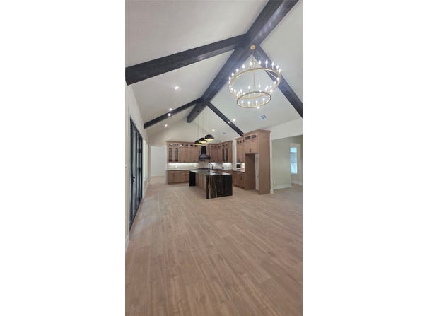 521 Glenwick Drive, DeSoto, TX 75115