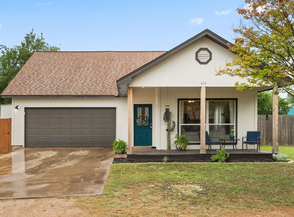 649 Aspen LN, Cottonwood Shores, TX 78657