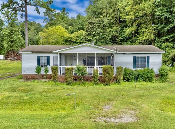 1461 Core Point Road, Blounts Creek, NC 27814