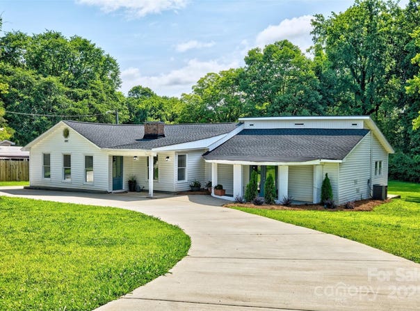 2039 California Road, York, SC 29745
