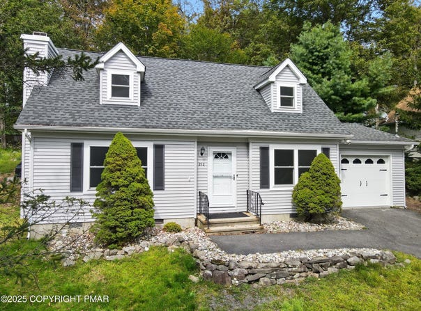 2554 Waterfront Drive, Tobyhanna, PA 18466