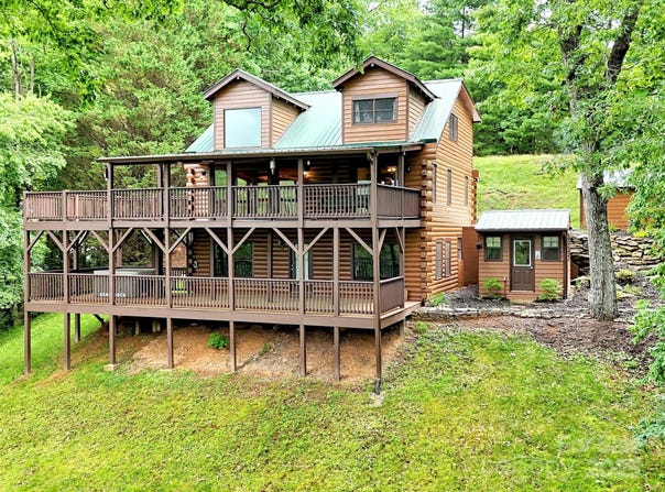 500 Beechwood Drive, Sylva, NC 28779