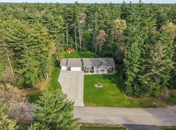 2430 Crystal Lane, Wisconsin Rapids, WI 54494