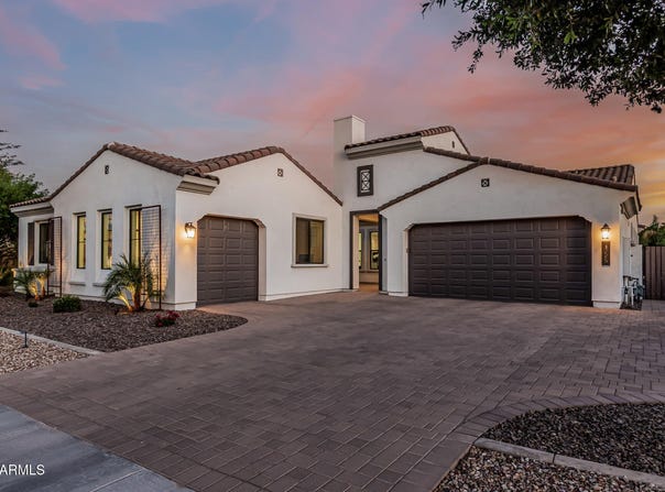 1725 E EVERGLADE Lane, Gilbert, AZ 85298