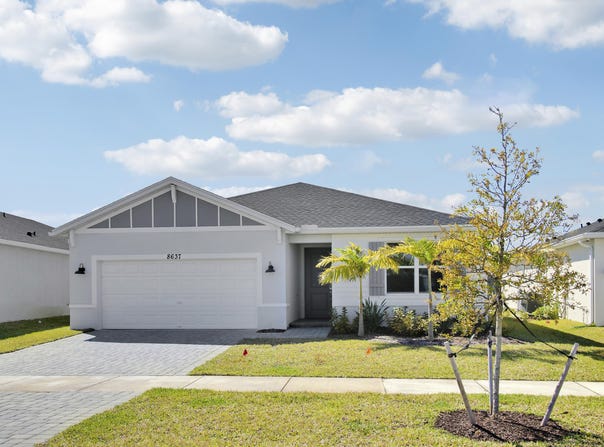8637 Dahlia Circle, Port Saint Lucie, FL 34986