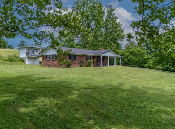 537 Bays Bend Road, West Liberty, KY 41472