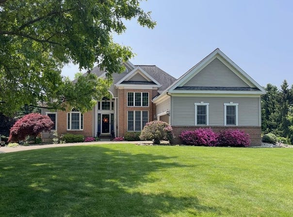 4849 Indian Creek Drive, Jackson, MI 49201