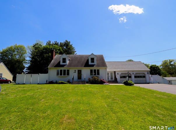 585 Burnham Street, East Hartford, CT 06108