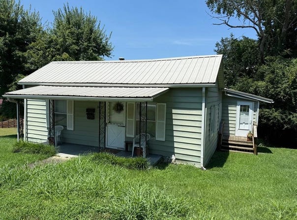 307 SE B Street, Abingdon, VA 24210