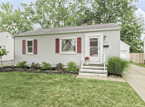 1407 Genesee Avenue, Mayfield Heights, OH 44124