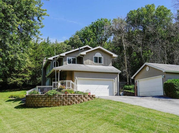 12075 Waldon Circle, Council Bluffs, IA 51503