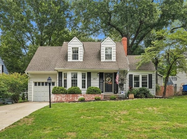 6827 Granada Lane, Prairie Village, KS 66208