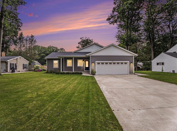 244 HANOVER DRIVE, NORTH MUSKEGON, MI 49445
