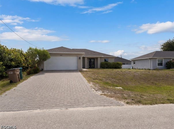 2207 NW 21st Avenue, Cape Coral, FL 33993