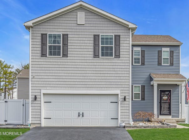 12 Fullrigger Avenue, Barnegat, NJ 08005