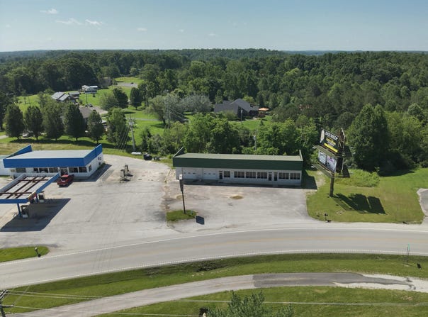 3294 South McKee, McKee, KY 40447