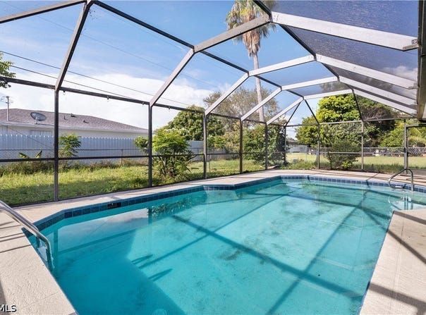 410 SE 2nd Street, Cape Coral, FL 33990