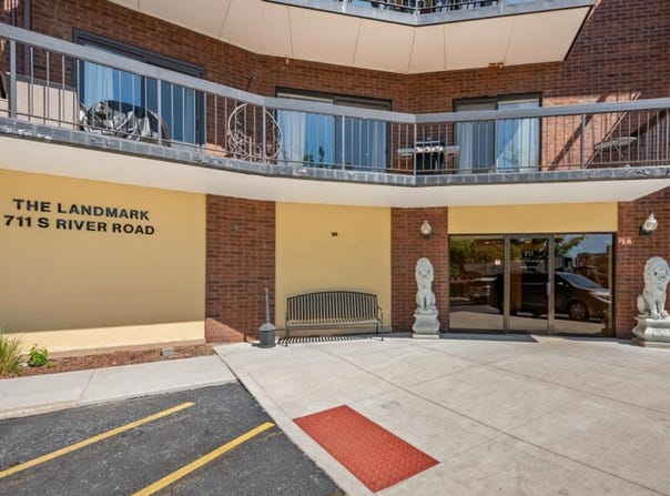 711 S River Road, Des Plaines, IL 60016