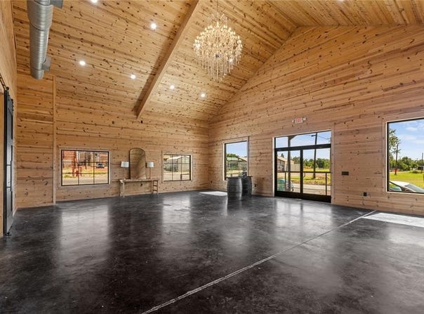 151 S 5th Street, Honey Grove, TX 75446