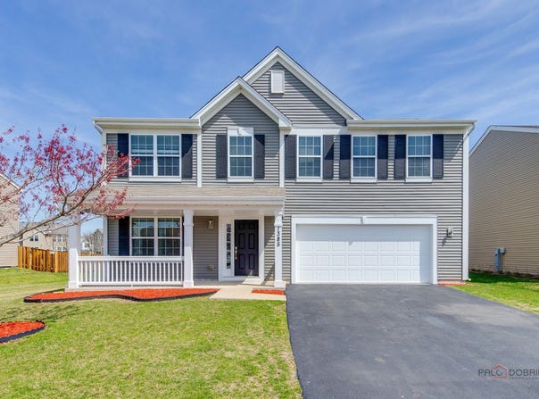 1385 Broadland Drive, Pingree Grove, IL 60140
