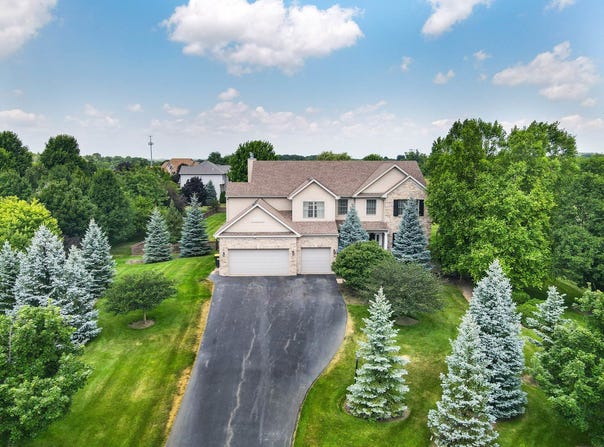 3822 Magnolia Drive, Spring Grove, IL 60081