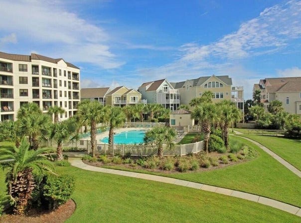 8000 Palmetto Drive, Isle of Palms, SC 29451