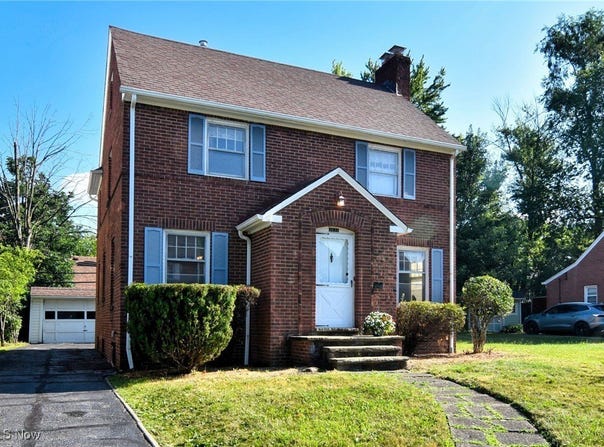 3637 Grosvenor Road, Cleveland Heights, OH 44118