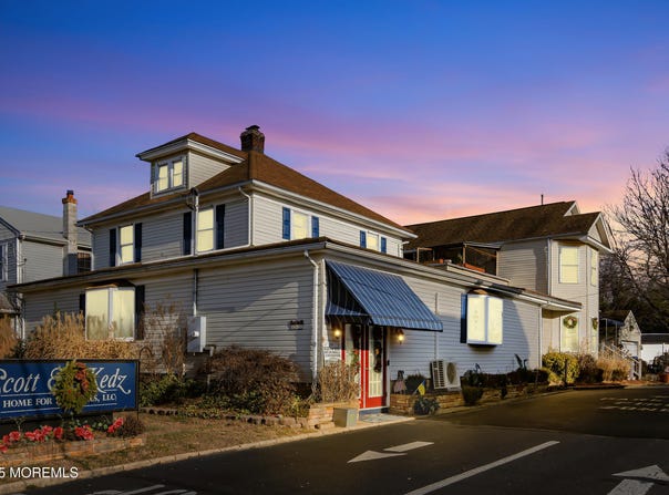 147 Church Street, Belford, NJ 07718