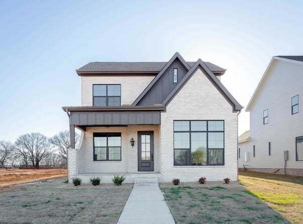 310 Fame Ave, Tuscumbia, AL 35674